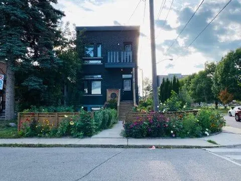 Lovely II Space Share A Room East York Canada-1