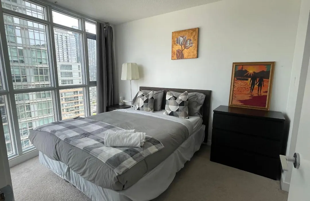 Luxury Executive Toronto Downtown Suites-1