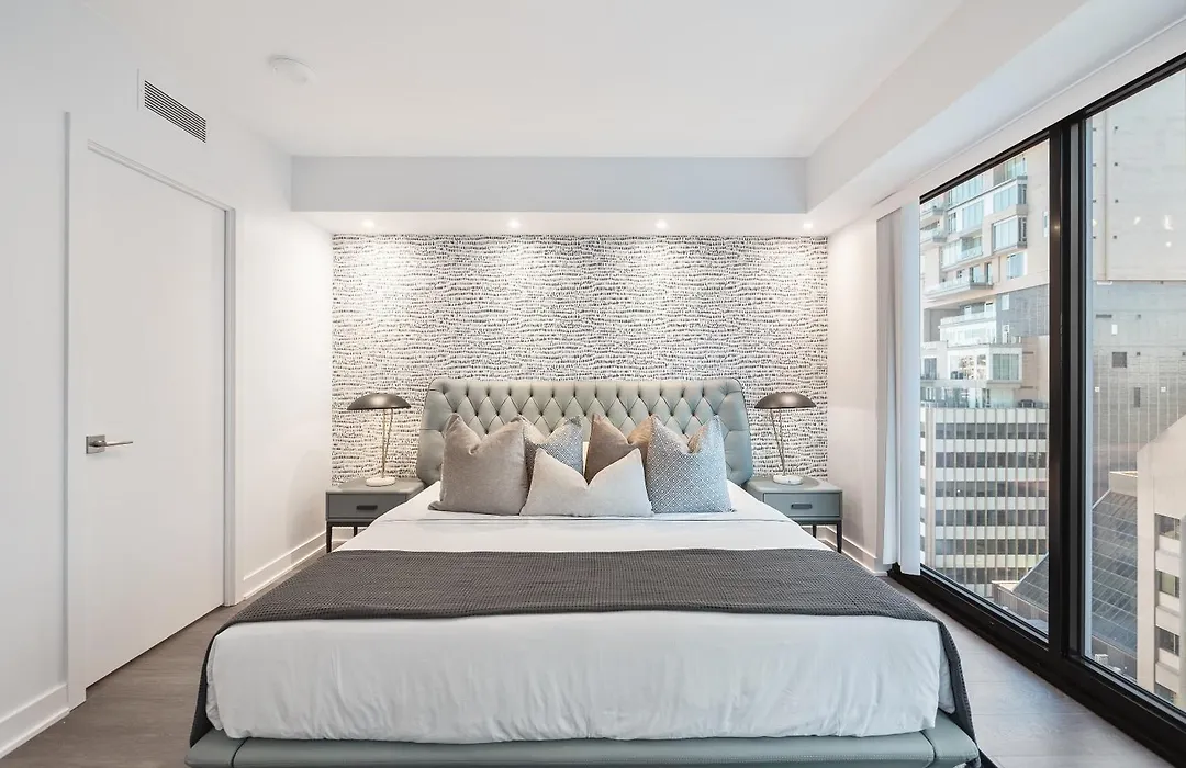 Yorkville Plaza Suites-1
